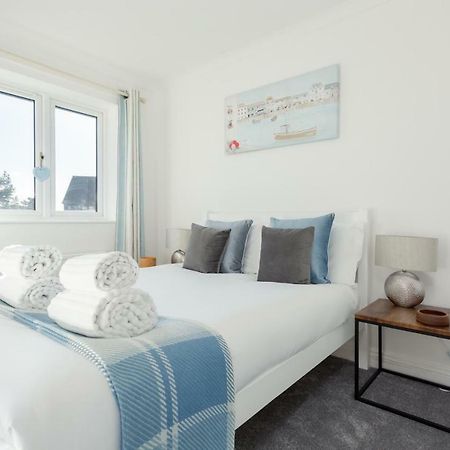 Fantasea Villa Poole Exteriör bild