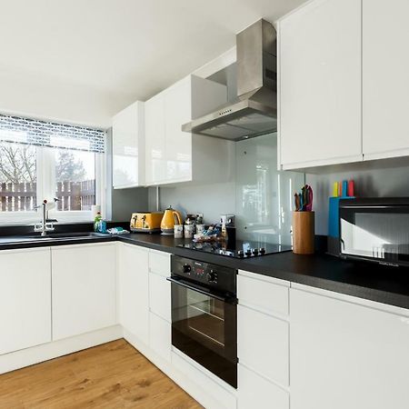 Fantasea Villa Poole Exteriör bild