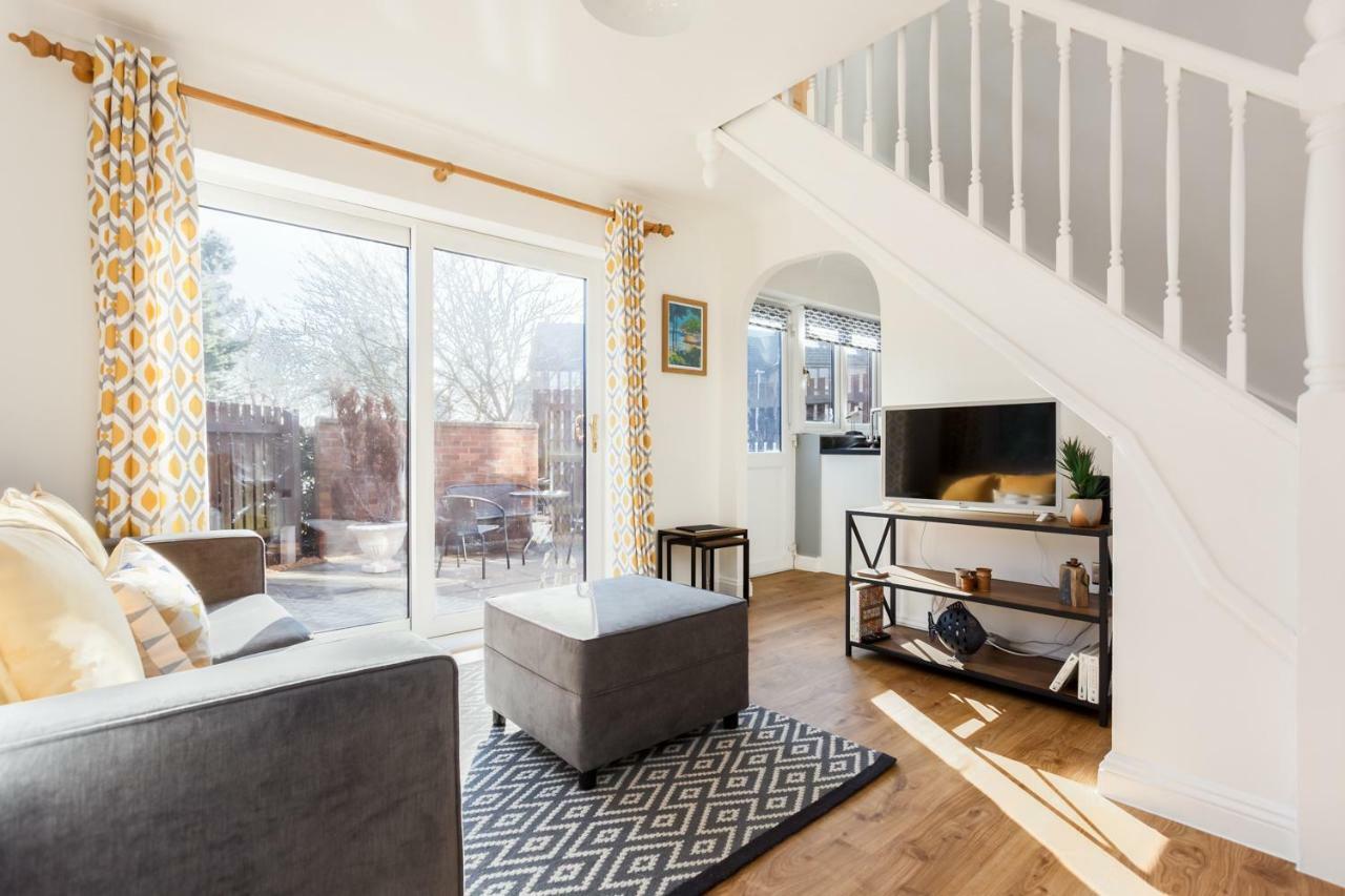 Fantasea Villa Poole Exteriör bild